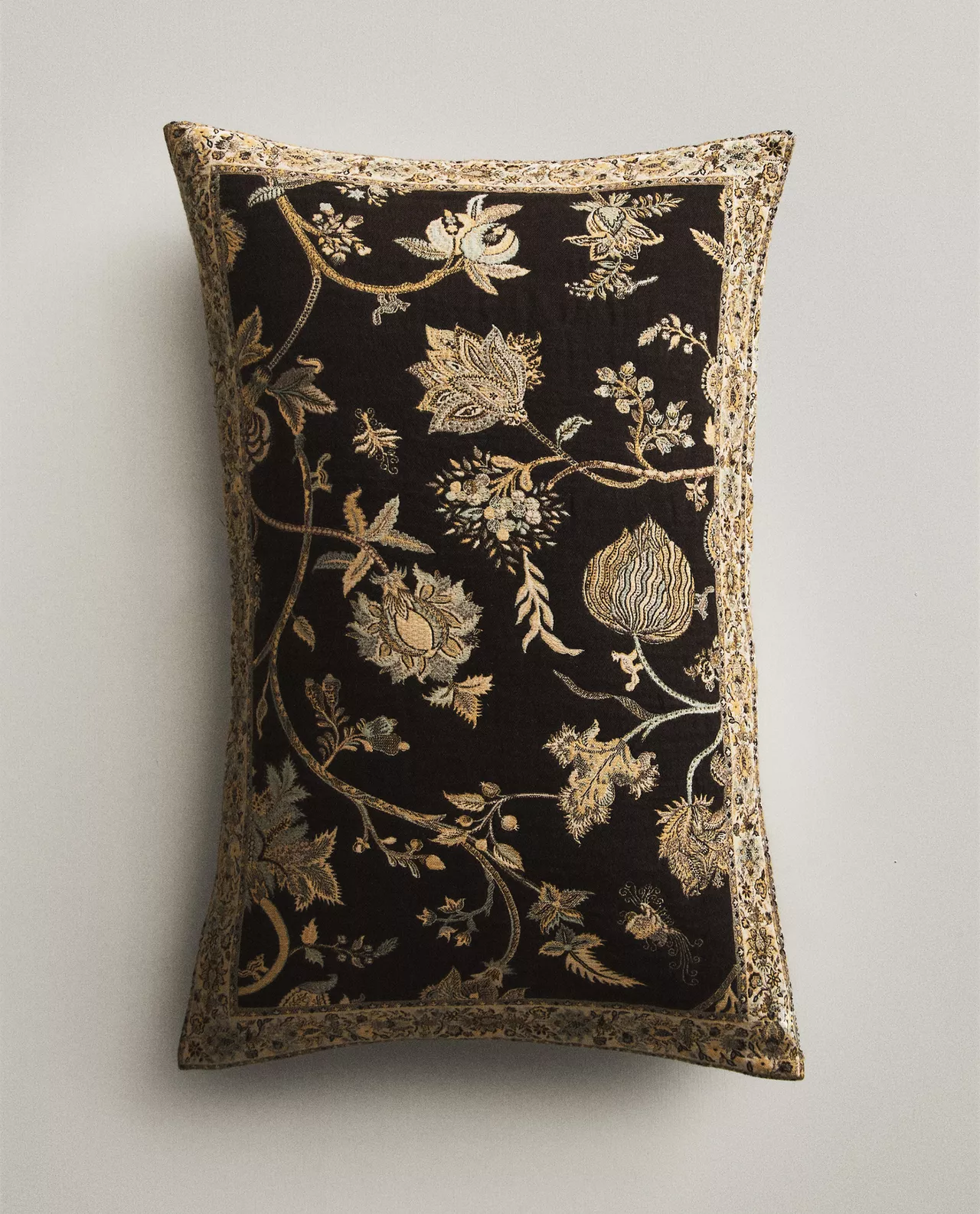 Jacquard Cushion
