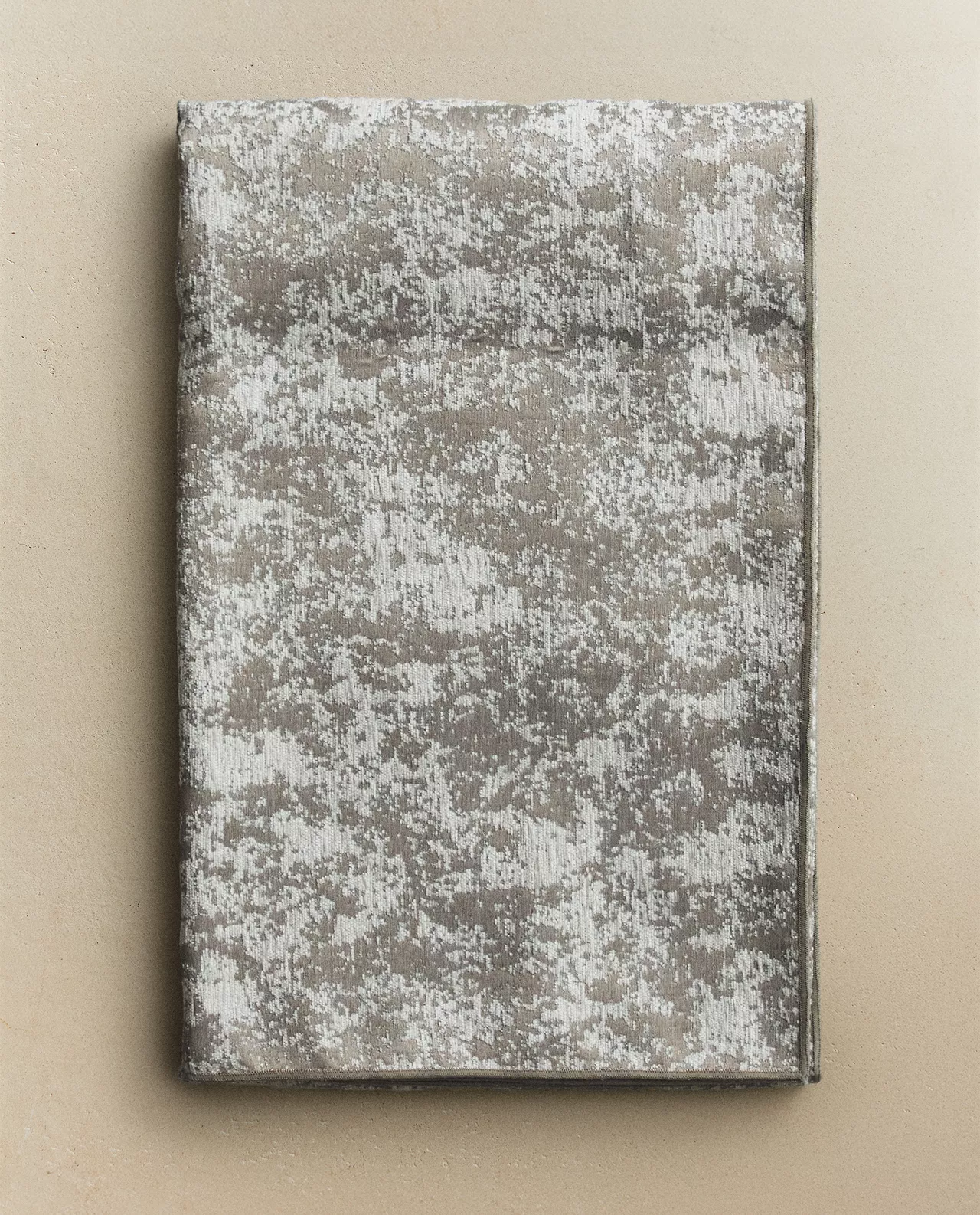 Floral Jacquard Throw